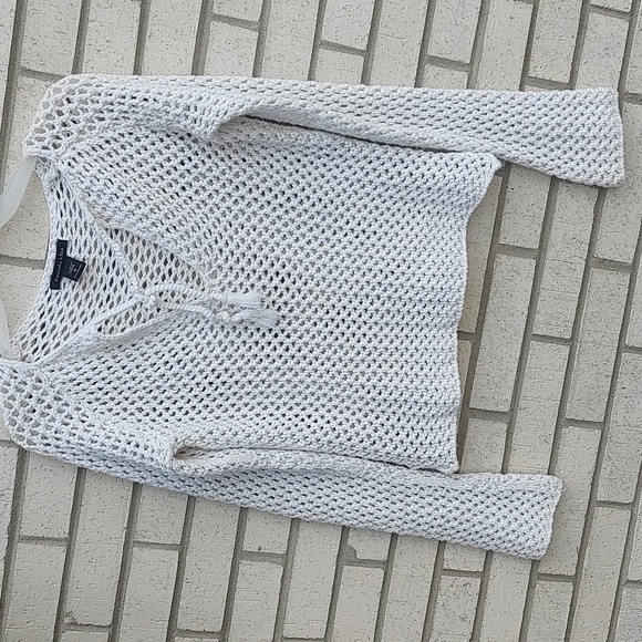 Abercrombie Sweater/White - Picture 3 of 10